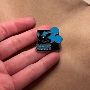 Disney Mickey Expressions Mystery Pin - Blue